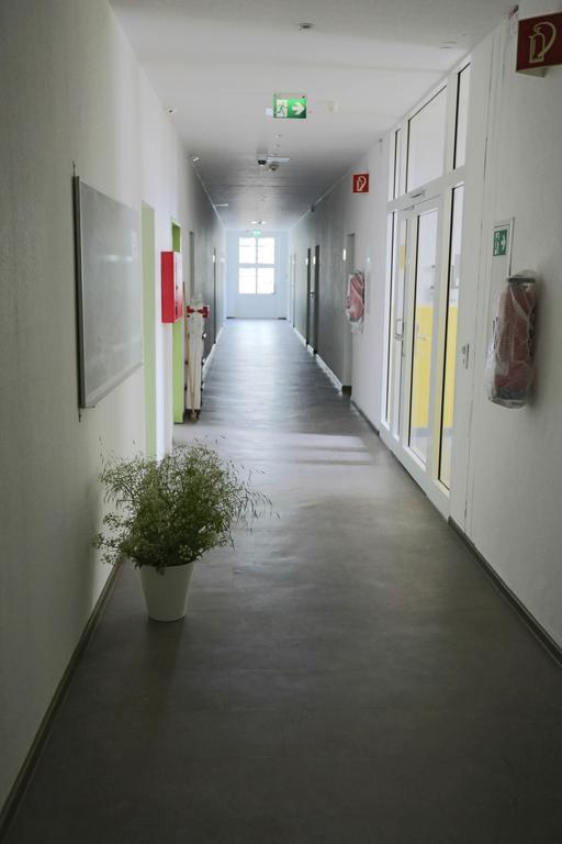 Family Inn Herberge Hildesheim Buitenkant foto